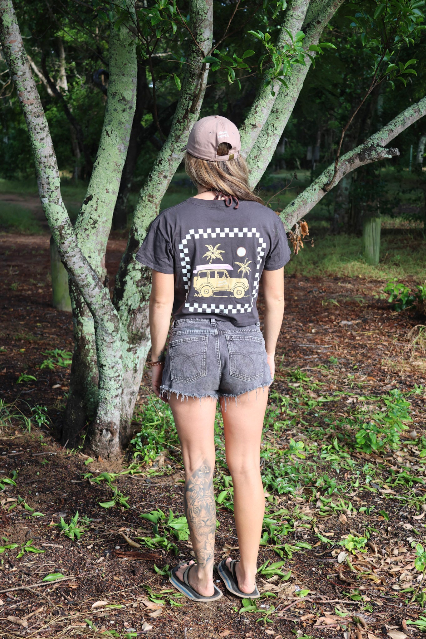 AAOZ LOGO CROPPED TEE - COAL